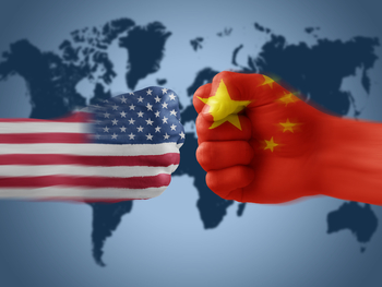 Китайские товары в США попали под 10%-ную пошлину 